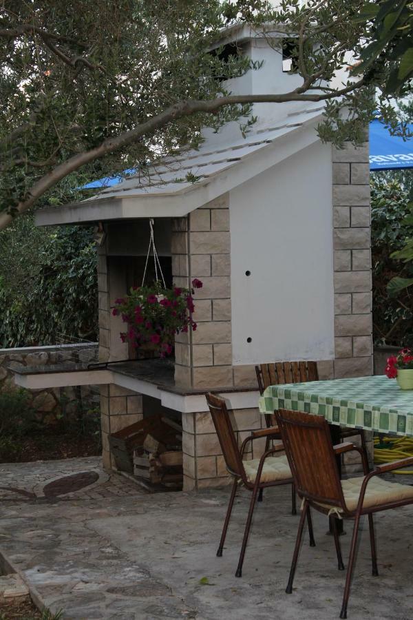 Small Apartment Merica Novalja Exterior photo